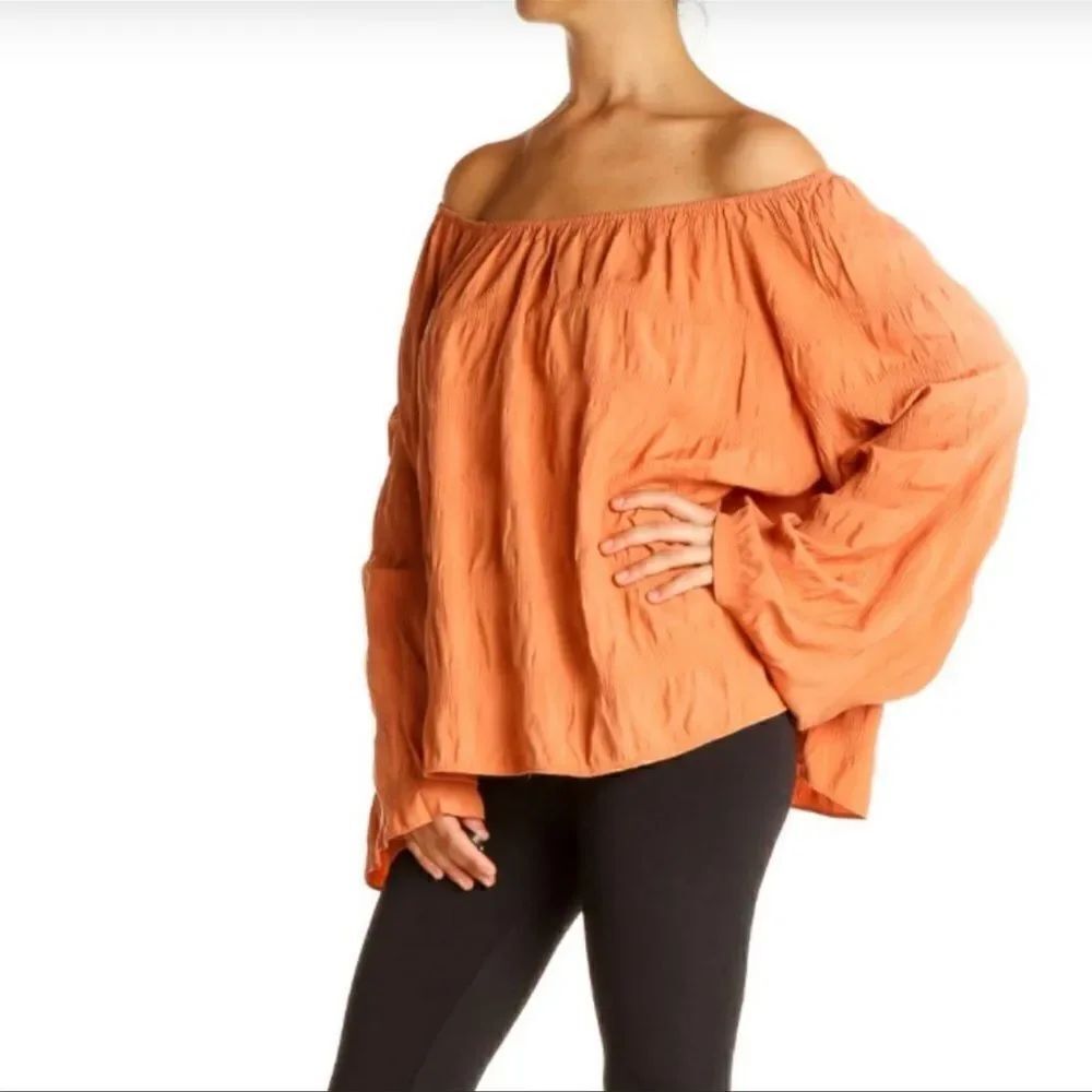Elizabeth and James Wide Sleeve Off Shoulder Top L